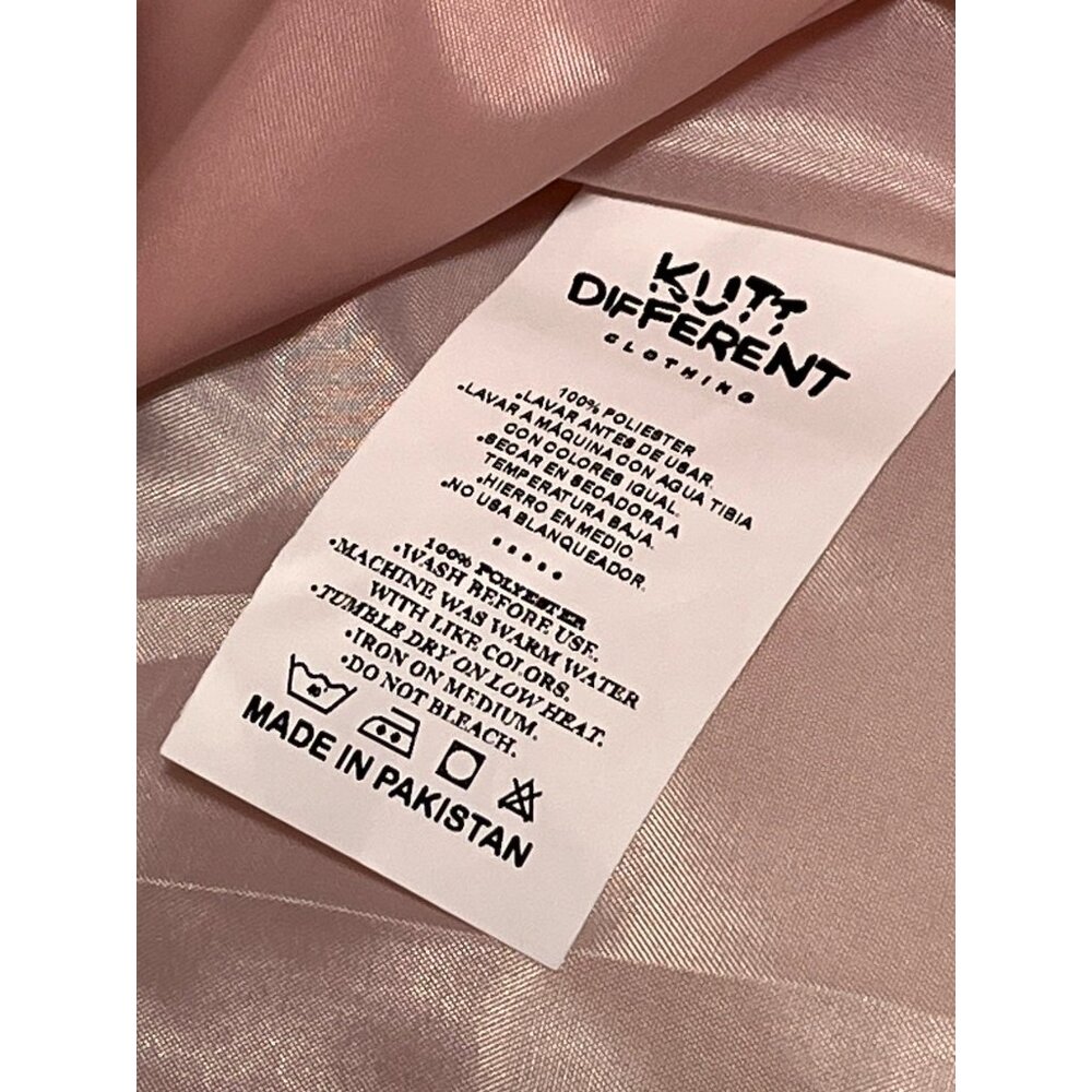 Kult Different Pink Puffer Vest Certified Battle Tested Size Large Streetwear - Picture 7 of 9